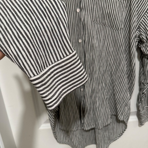 Z Supply | Women’s Long Sleeve Gray and White Stripe Button Down Shirt - Picture 4 of 8